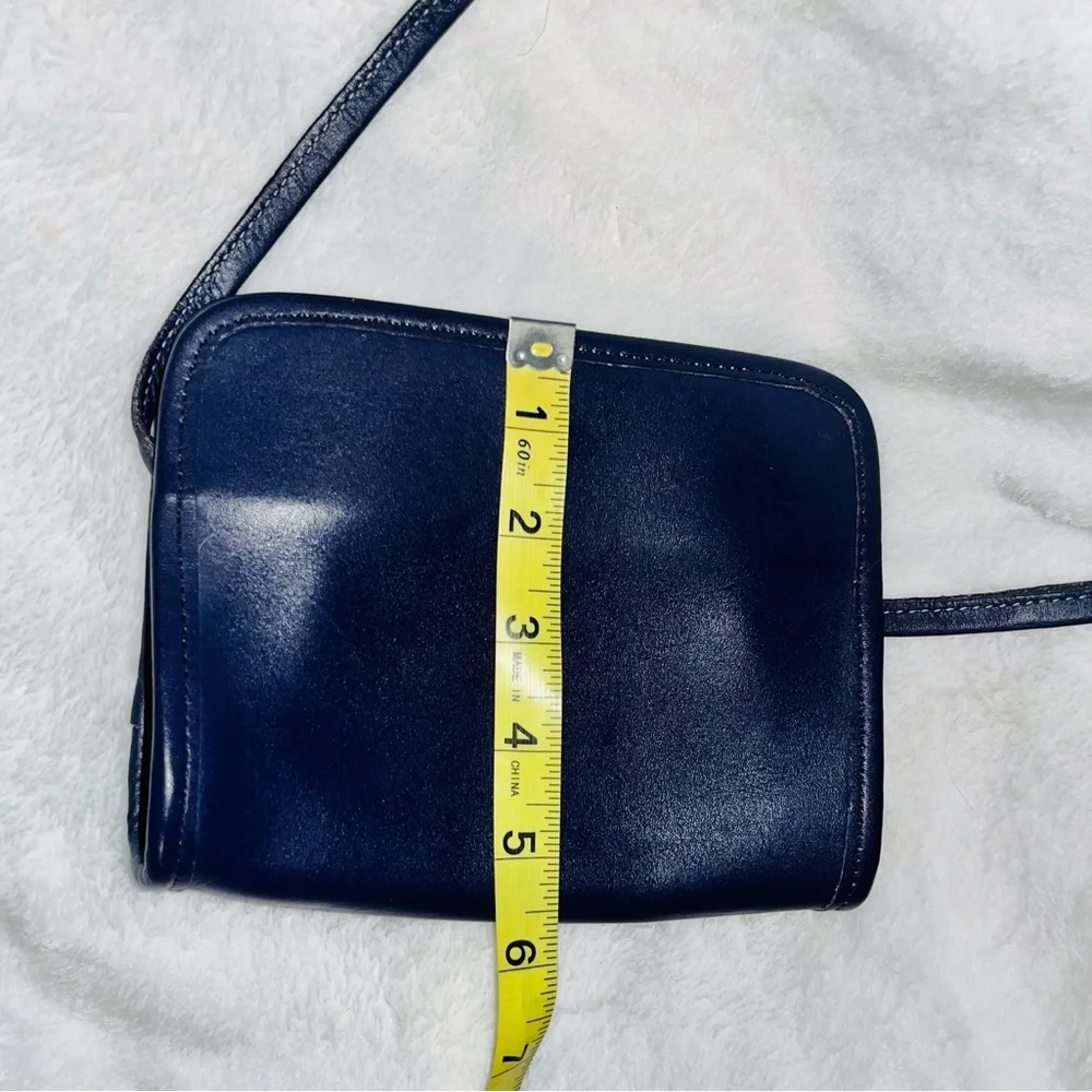 COACH Vintage Purple Leather Crossbody RARE! 💜 - Picture 8 of 11